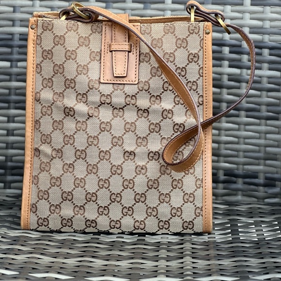 Gucci Canvas Shoulder Bag - Picture 1 of 13